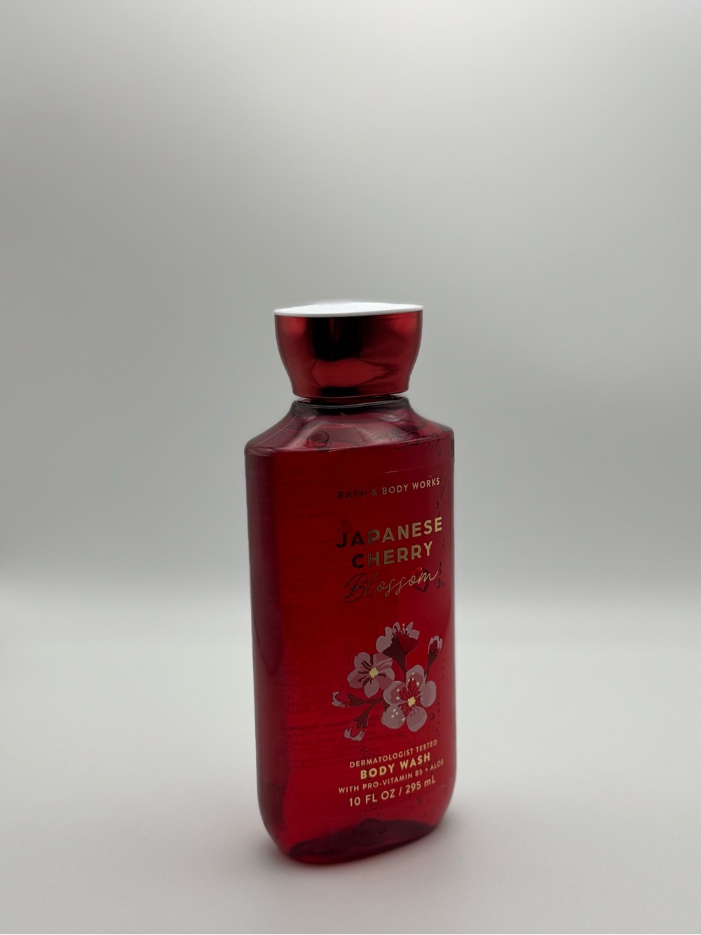 Bath & Body Works Japanese Cherry Blossom Body Wash - Red